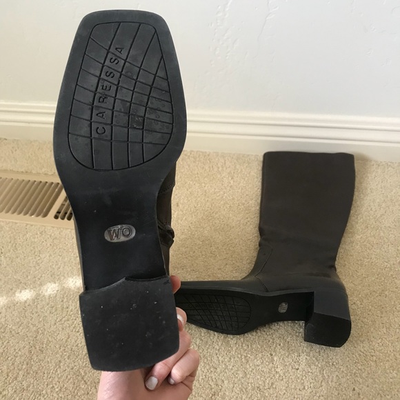 Caressa Boots • size 5 1/2 - Picture 2 of 5